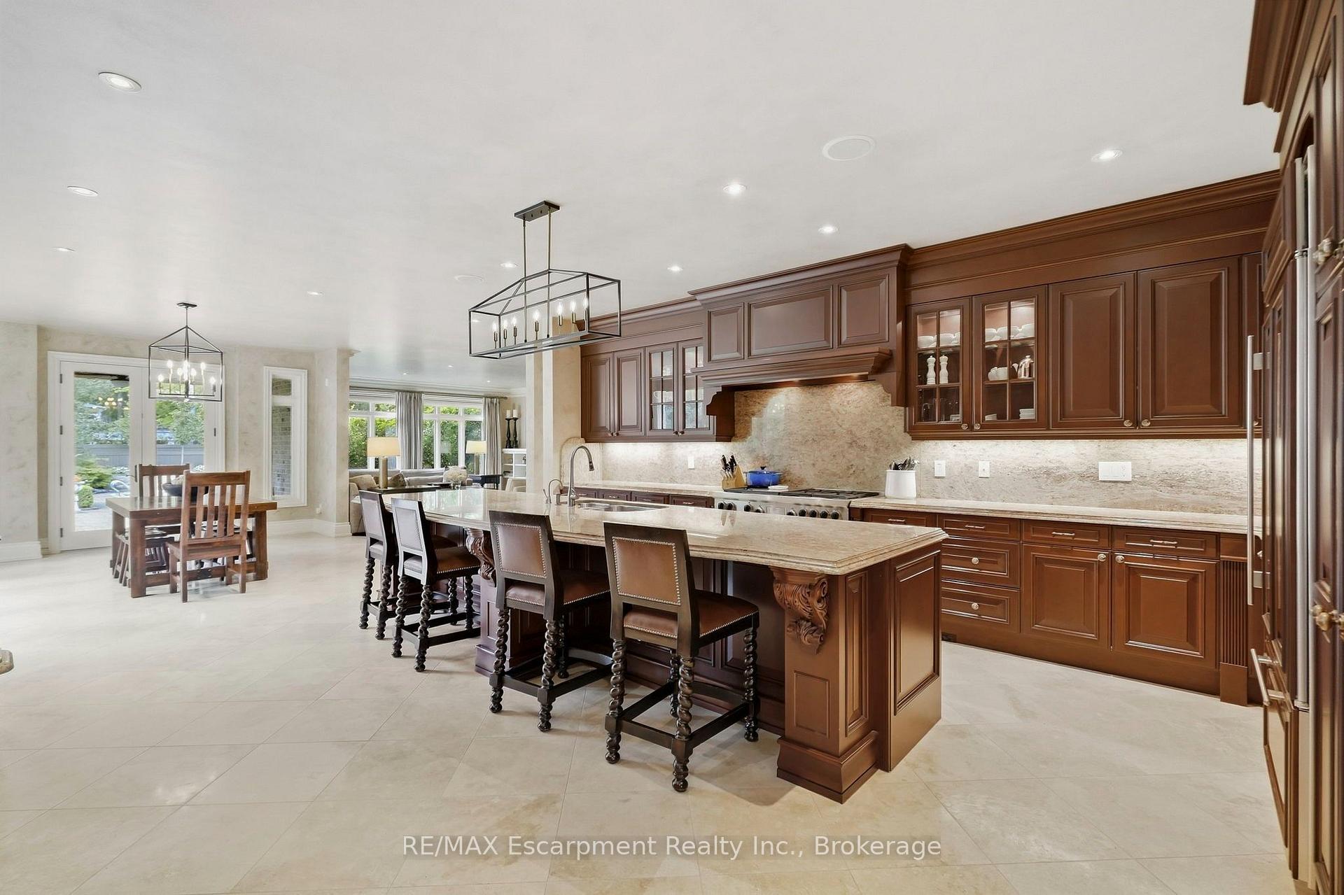 Photo 11 of 254 Donessle Drive, Oakville, Old Oakville — HOMEH