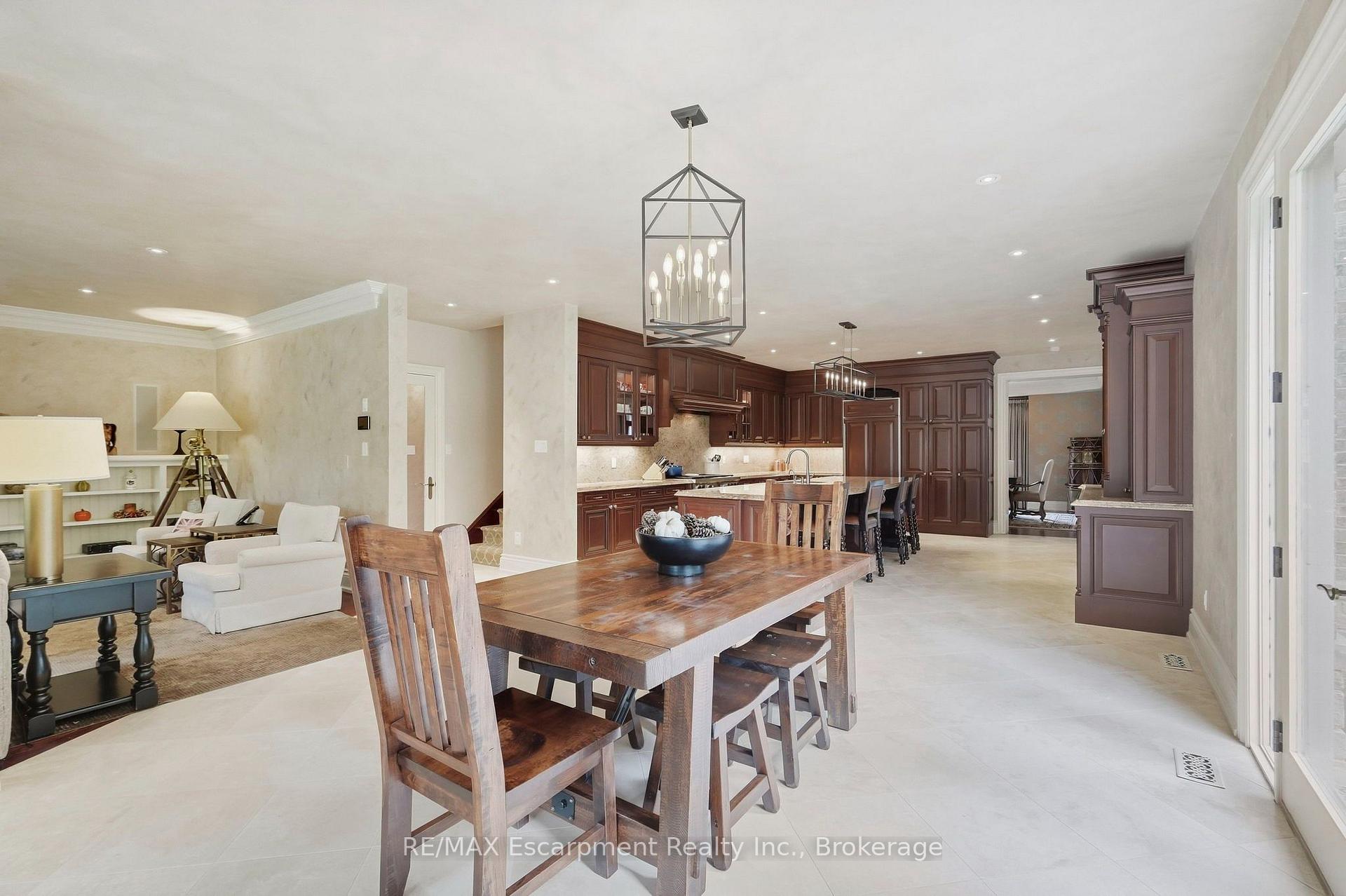 Photo 14 of 254 Donessle Drive, Oakville, Old Oakville — HOMEH