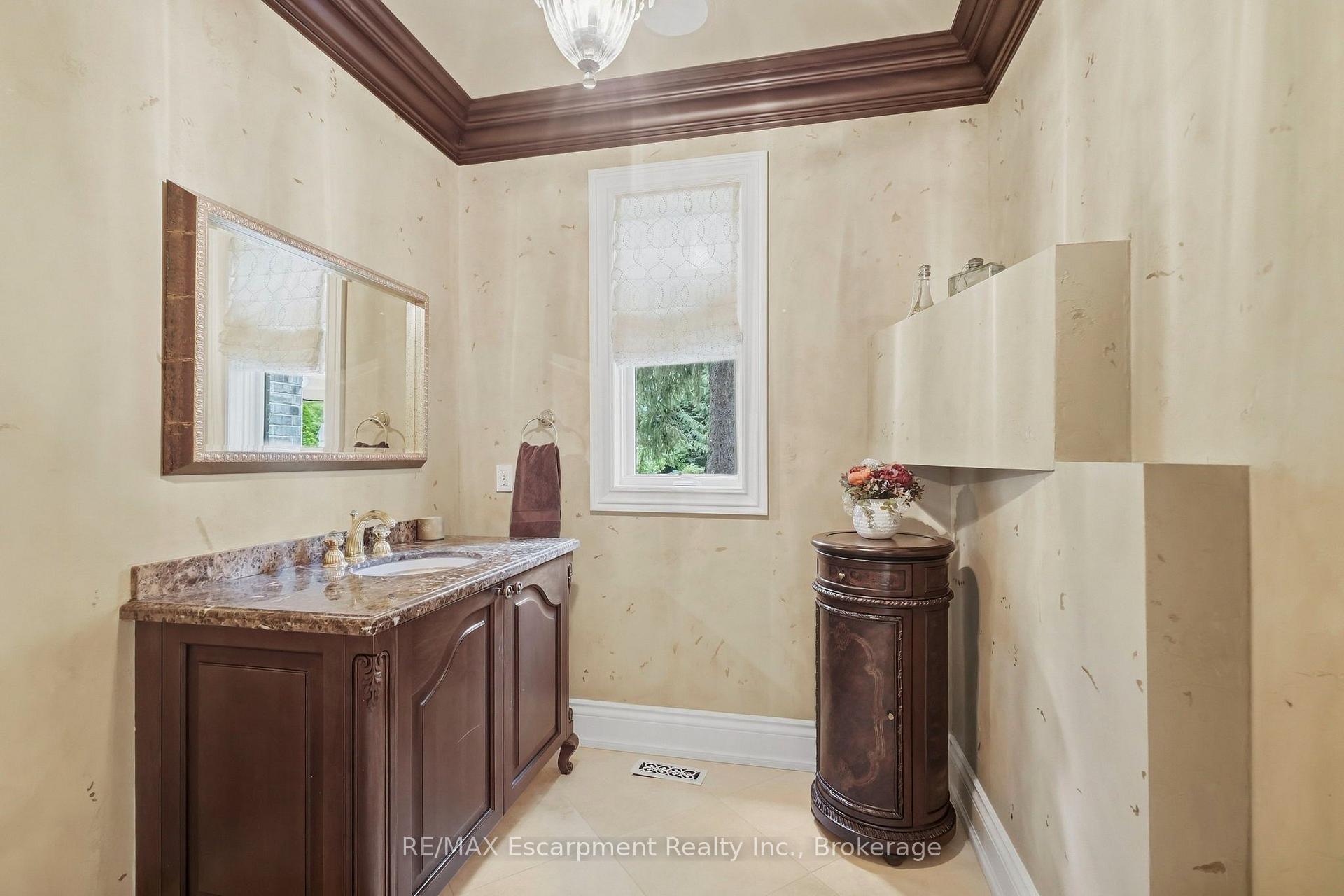 Photo 21 of 254 Donessle Drive, Oakville, Old Oakville — HOMEH