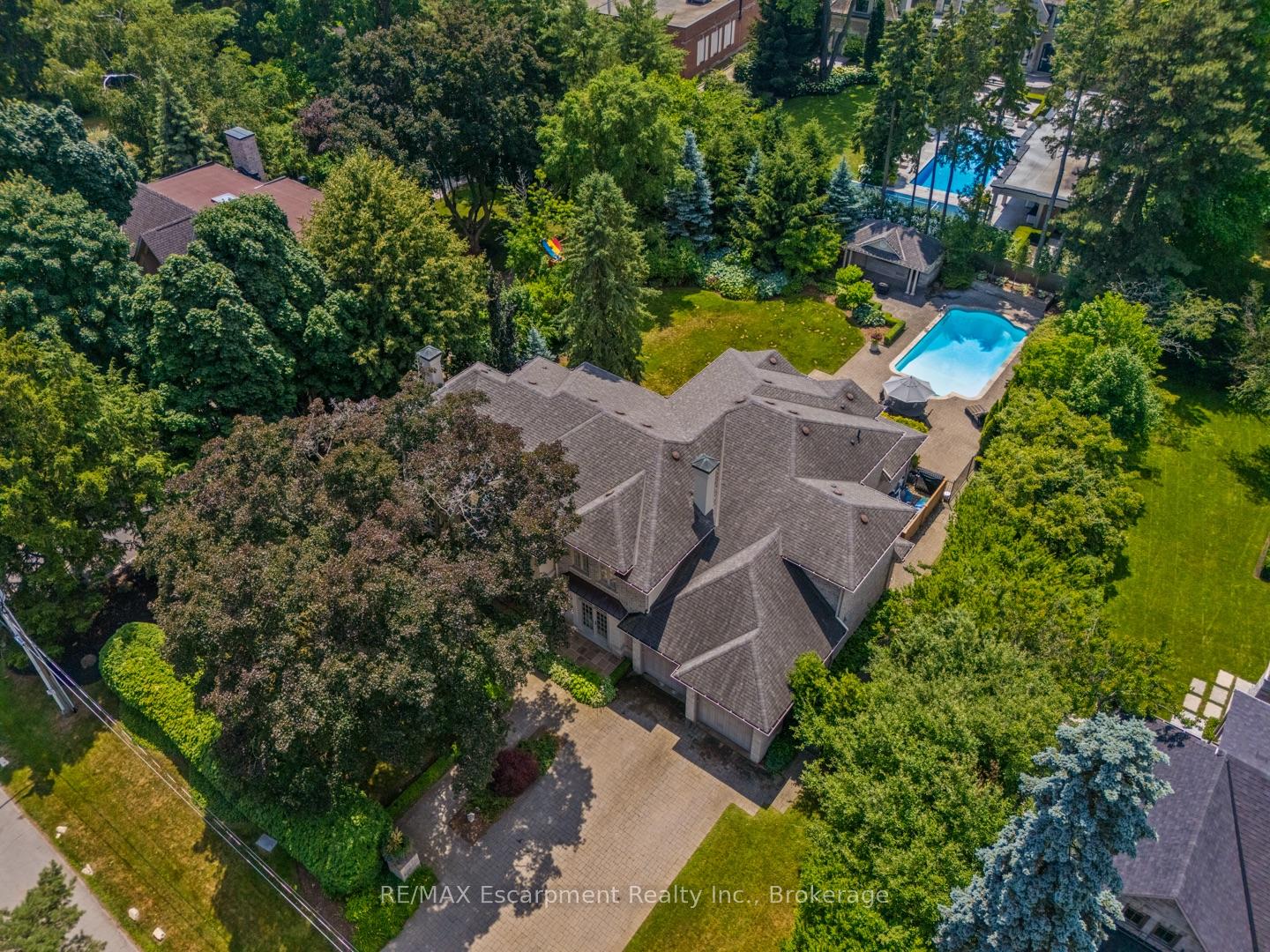Photo 49 of 254 Donessle Drive, Oakville, Old Oakville — HOMEH