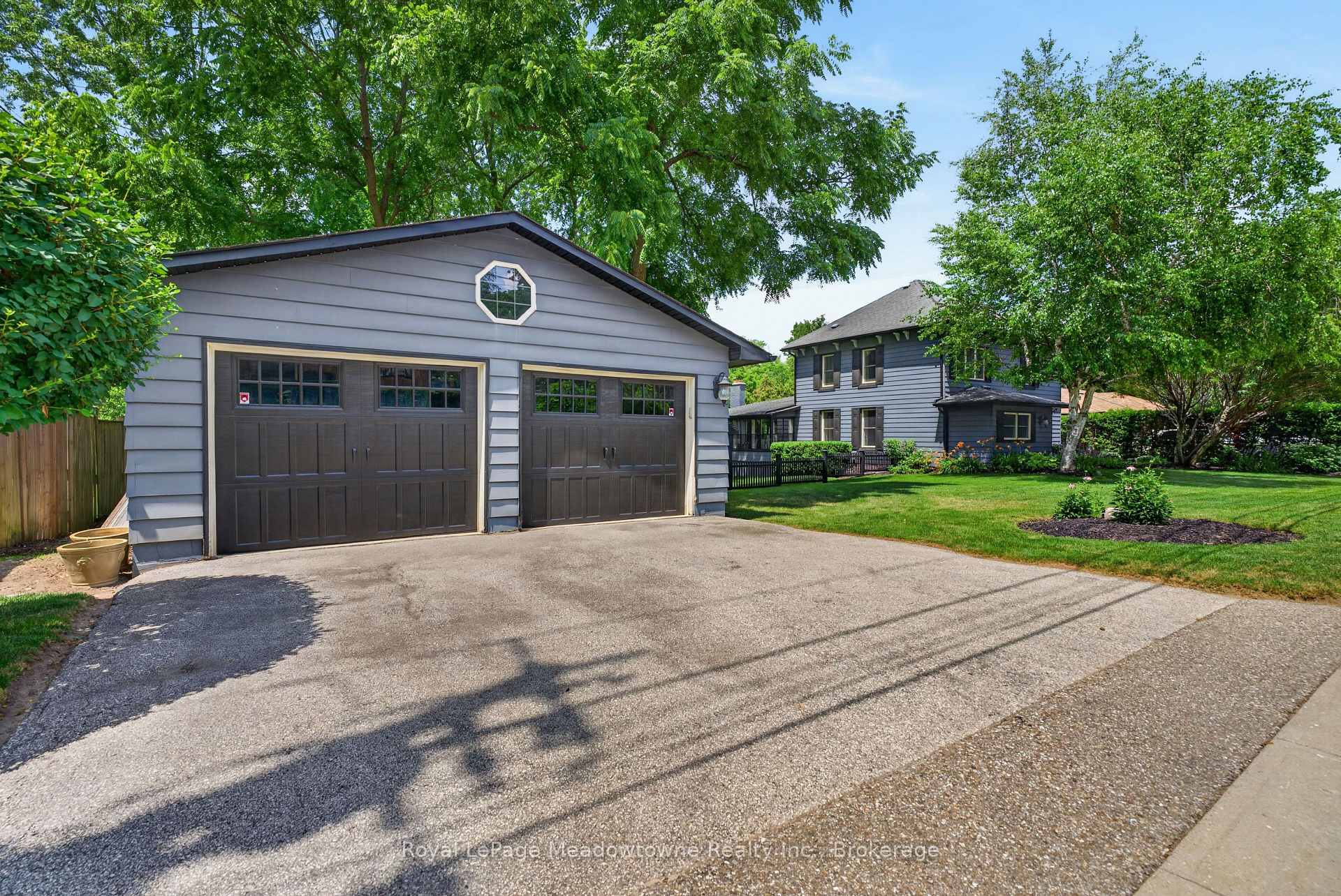 Photo 3 of 53 Campbell Avenue E, Milton, Campbellville — HOMEH
