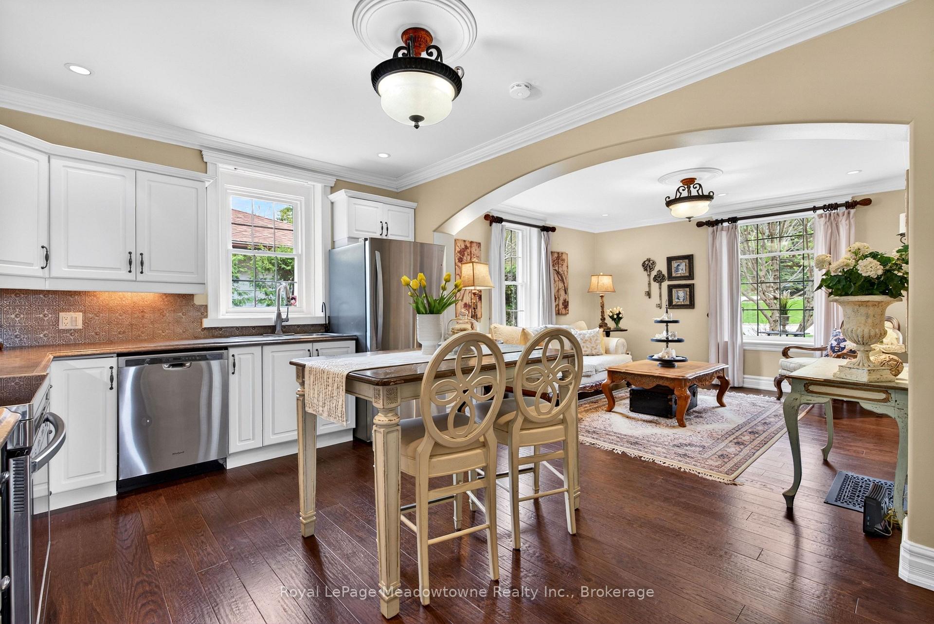 Photo 10 of 53 Campbell Avenue E, Milton, Campbellville — HOMEH