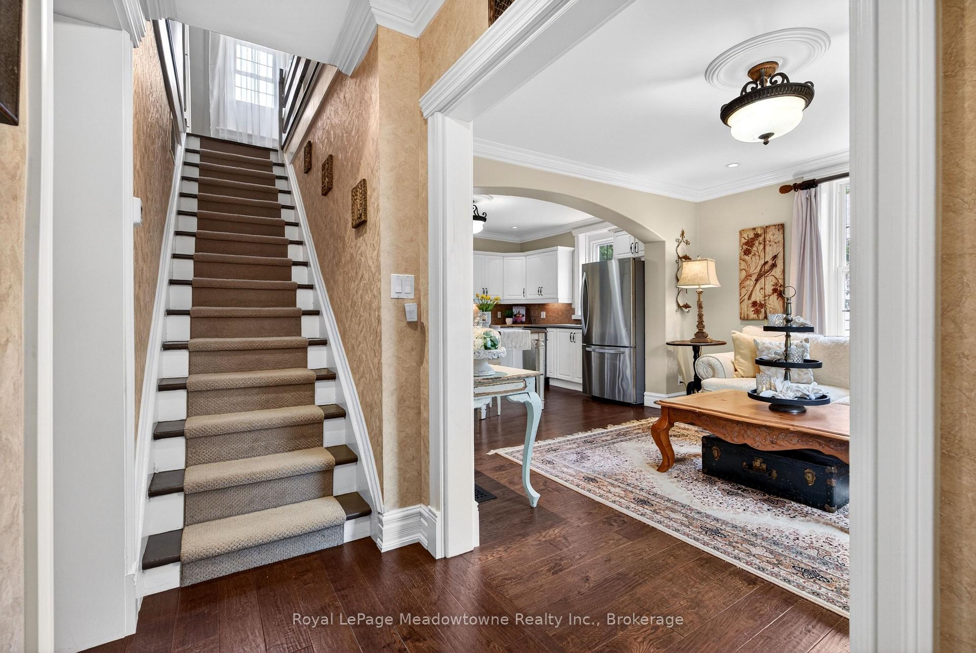 Photo 23 of 53 Campbell Avenue E, Milton, Campbellville — HOMEH