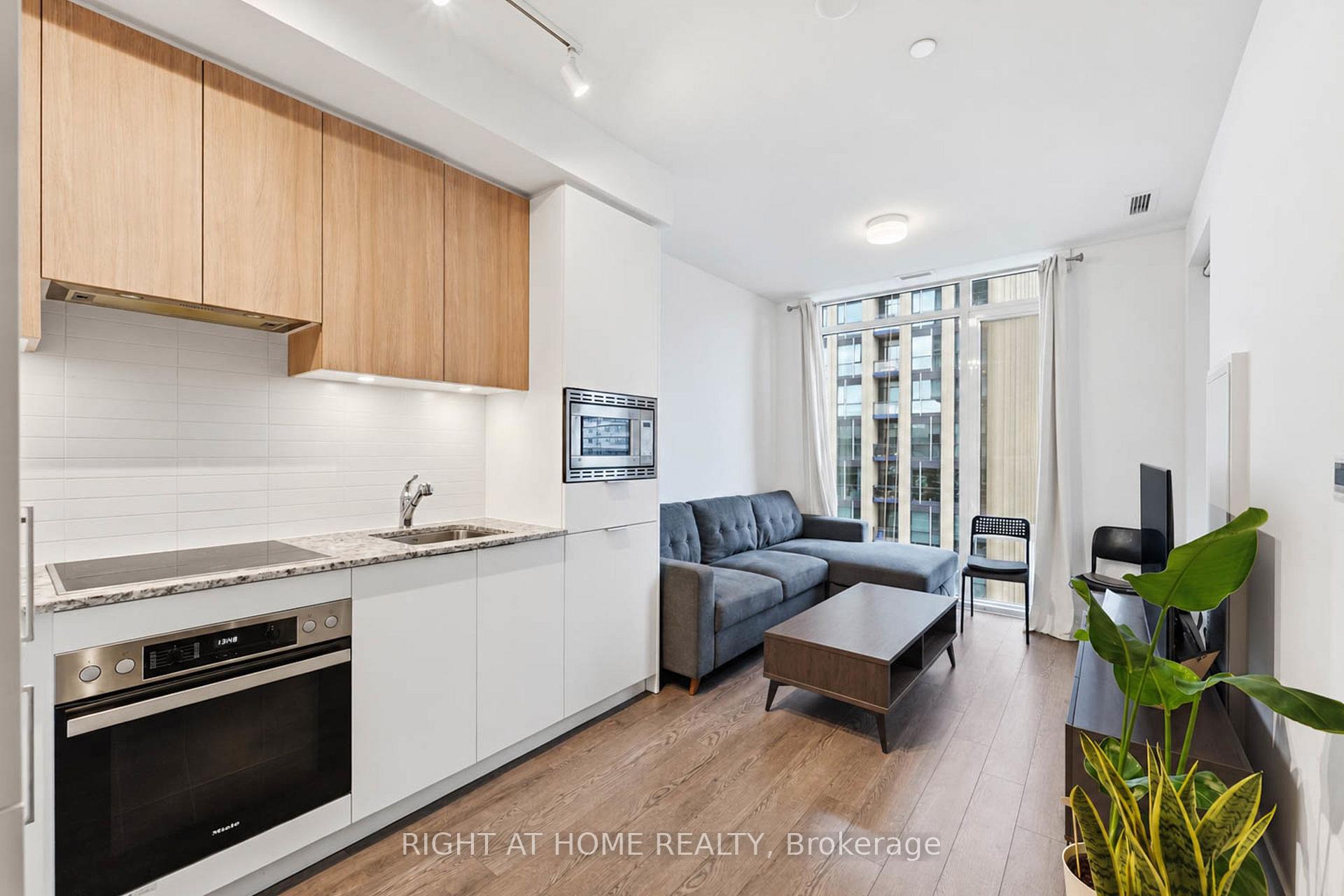 Photo 3 of Unit 719, 50 O'Neill Road, North York, Banbury-Don Mills — HOMEH