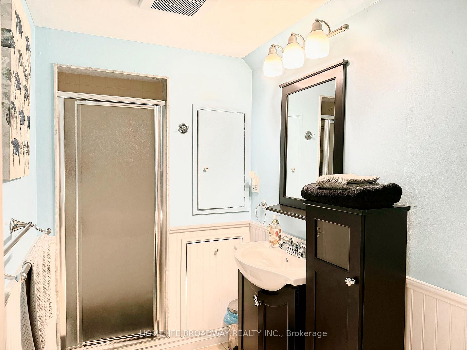Photo 9 of Unit Bsmt, 39 Craigmont Drive, North York, Bayview Woods-Steeles — HOMEH