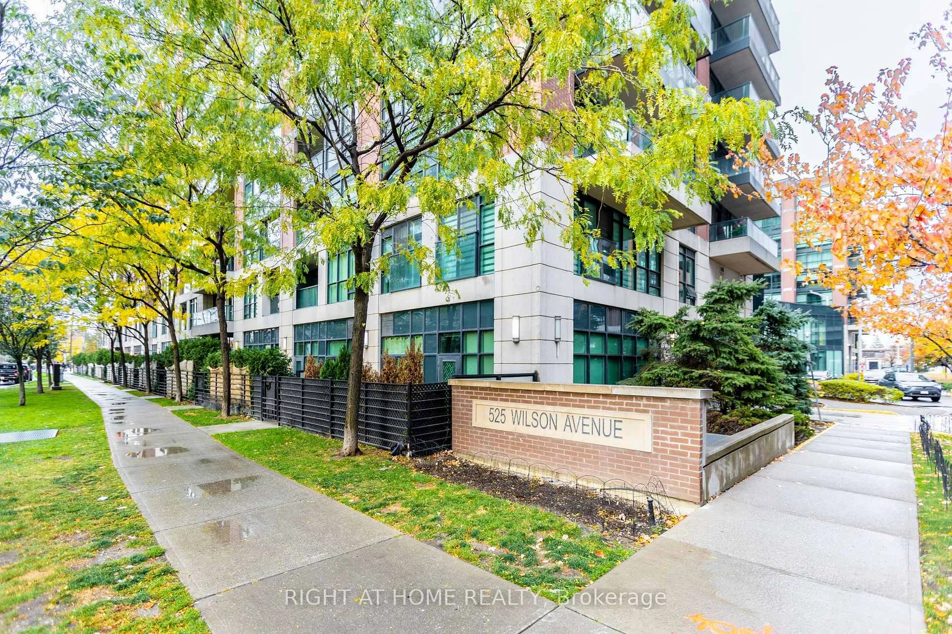 Photo of Unit 203, 525 Wilson Avenue