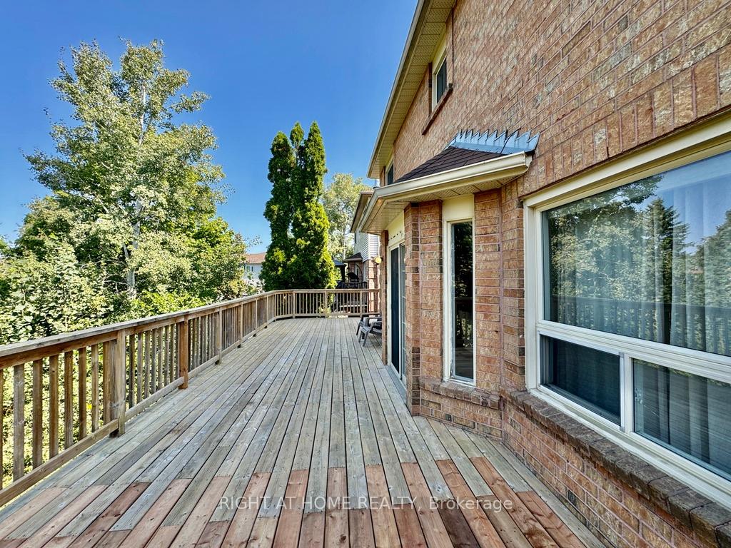 Photo 19 of 48 James Street, Barrie, Ardagh — HOMEH