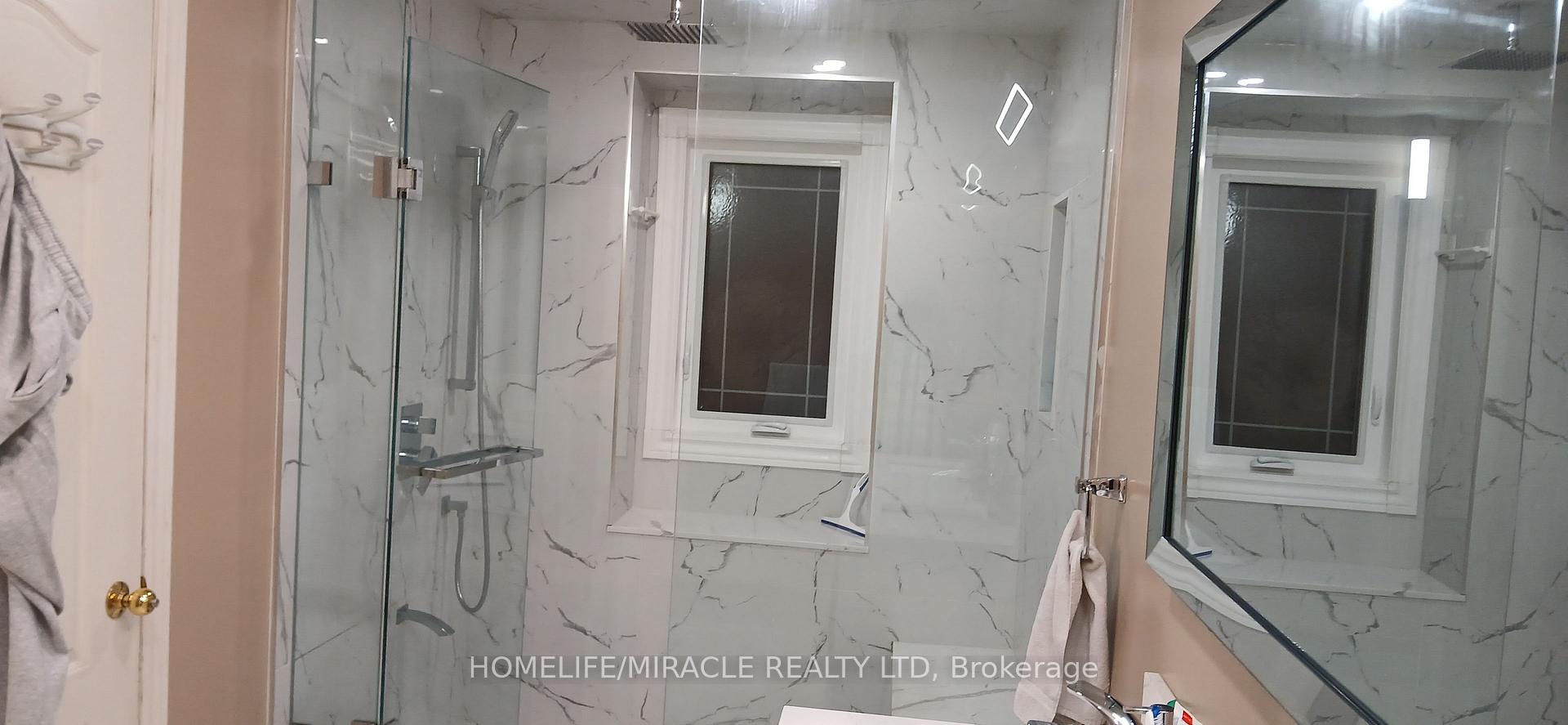 Photo 17 of 97 Wildberry Crescent, Brampton, Sandringham-Wellington — HOMEH
