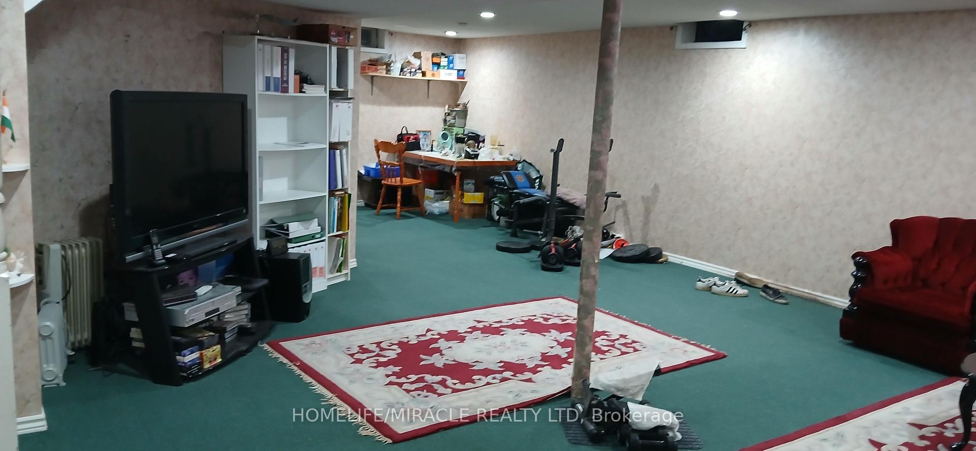 Photo 19 of 97 Wildberry Crescent, Brampton, Sandringham-Wellington — HOMEH
