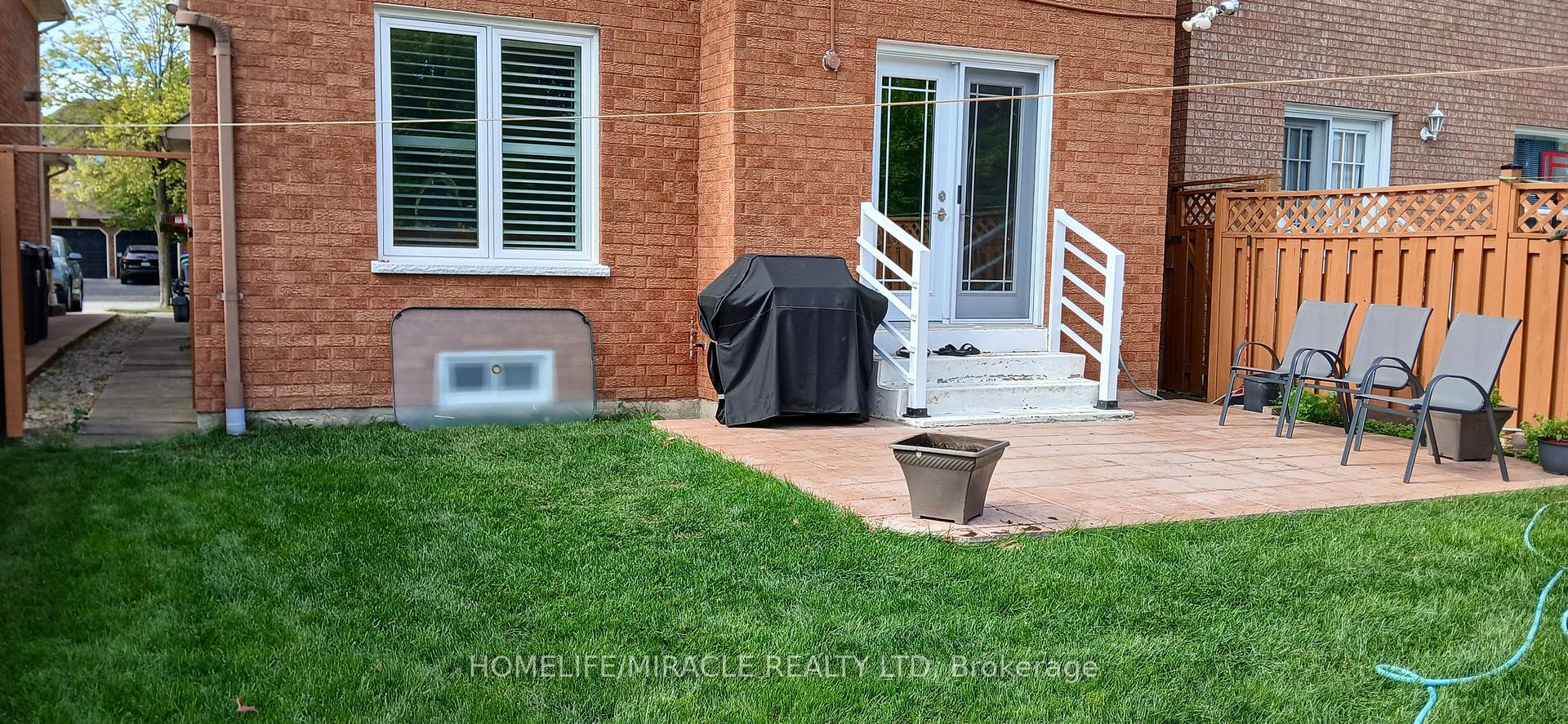 Photo 24 of 97 Wildberry Crescent, Brampton, Sandringham-Wellington — HOMEH
