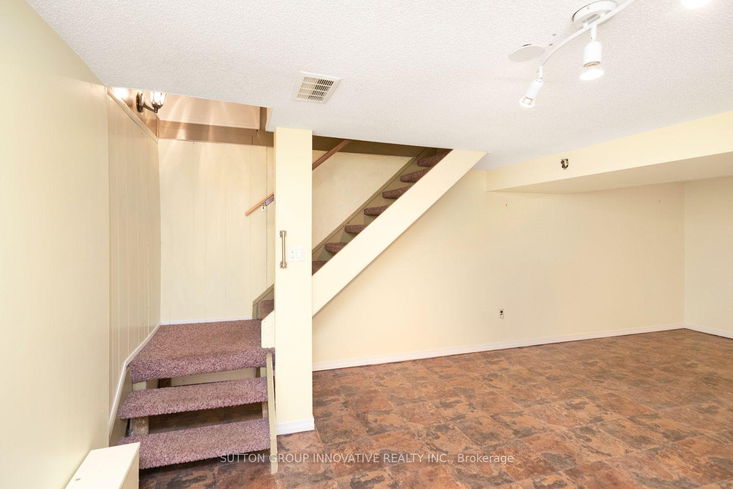 Photo 32 of 160 Birchcliffe Crescent, Hamilton, Berrisfield — HOMEH