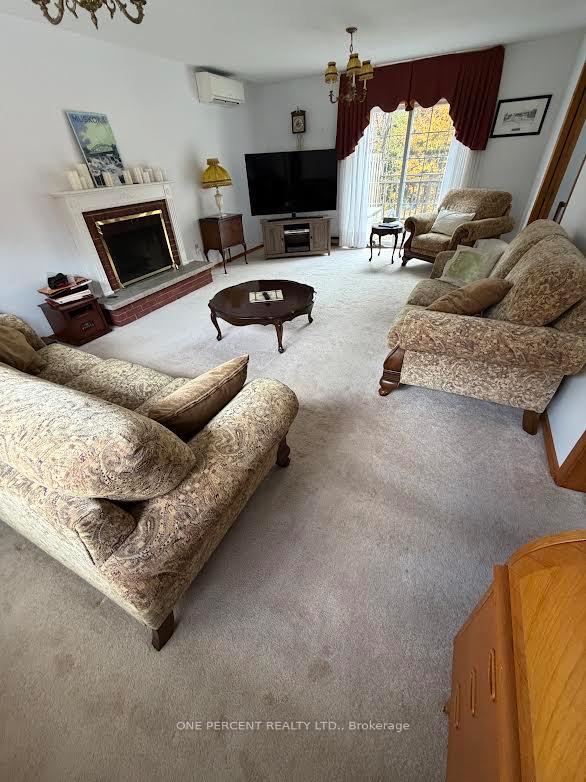Photo 4 of 40 Golf Course Road, Bracebridge, Macaulay — HOMEH