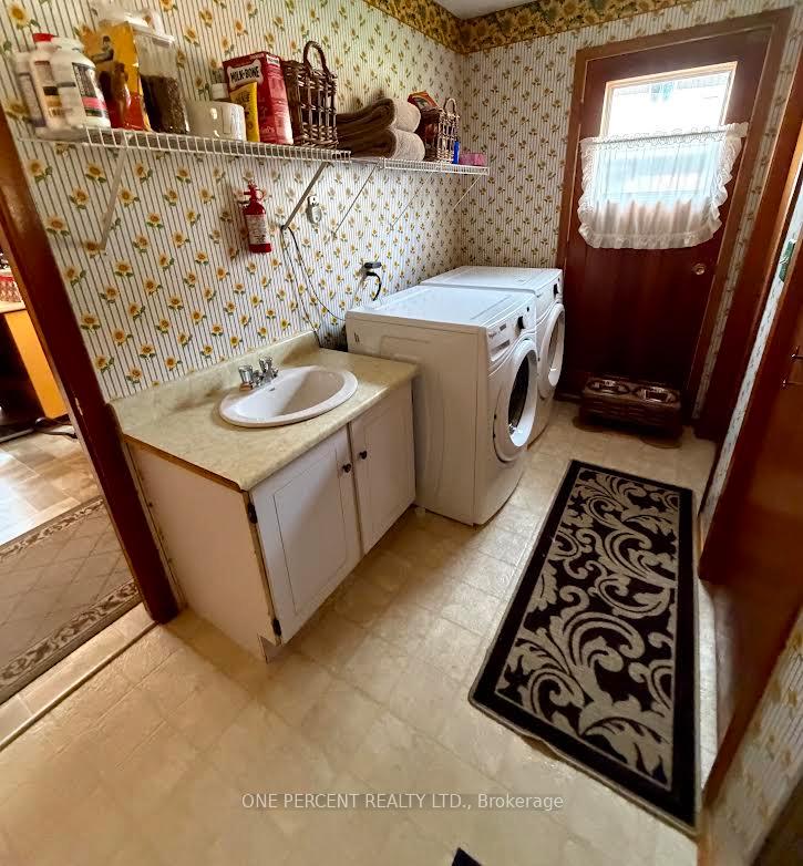 Photo 16 of 40 Golf Course Road, Bracebridge, Macaulay — HOMEH