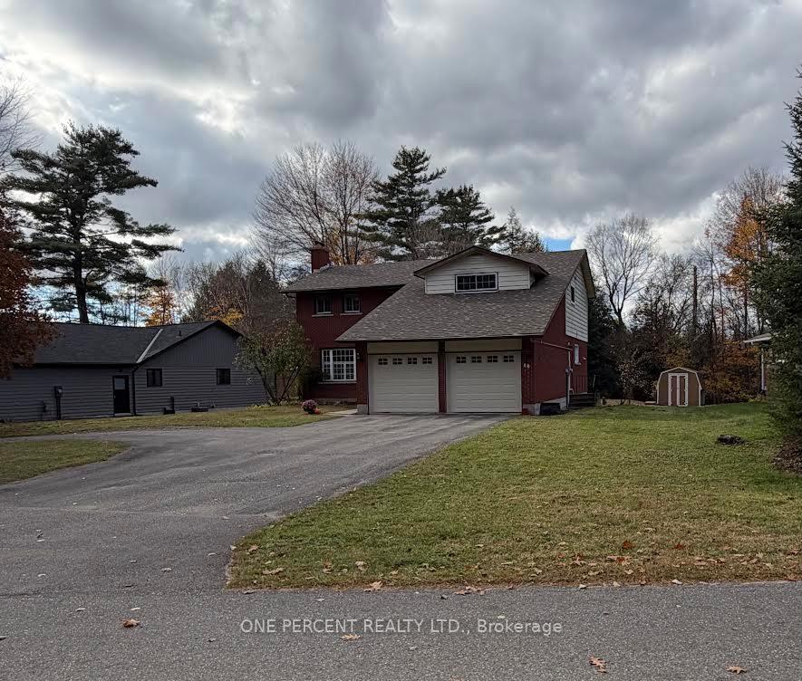 Photo 44 of 40 Golf Course Road, Bracebridge, Macaulay — HOMEH