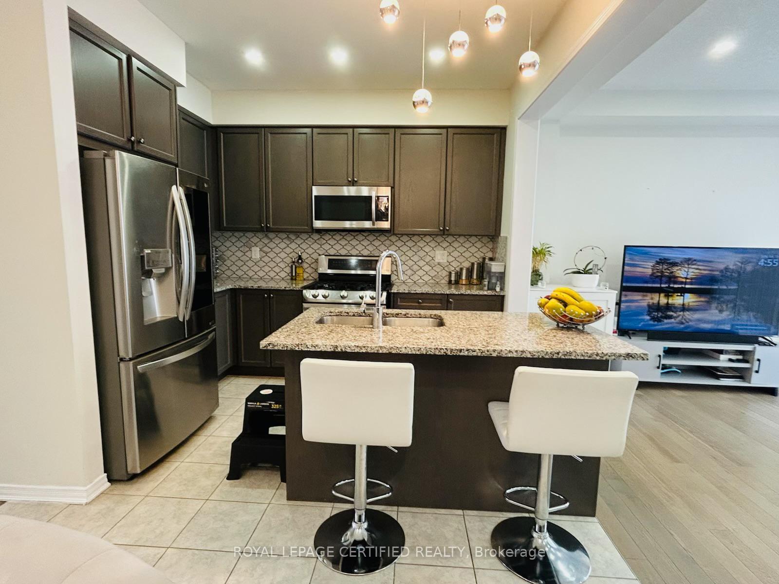 Photo 6 of 15 Cactus Crescent, Hamilton, Stoney Creek — HOMEH