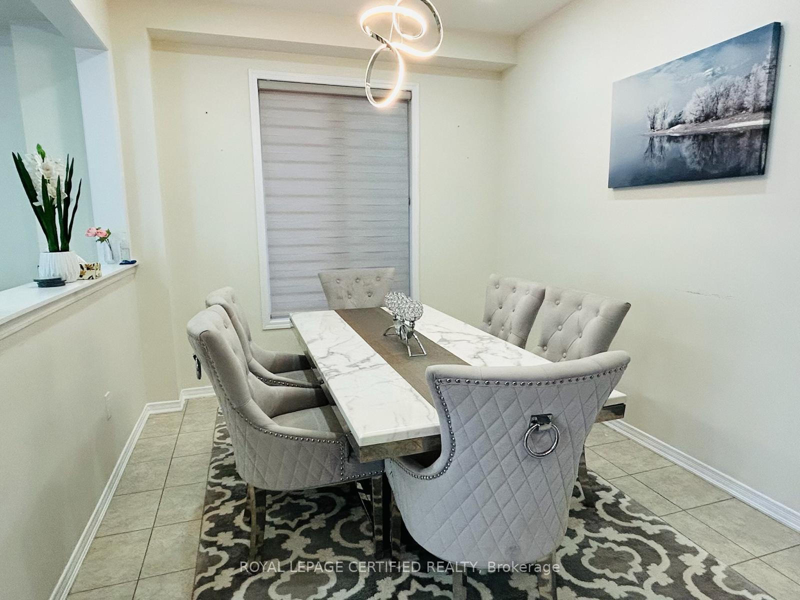 Photo 11 of 15 Cactus Crescent, Hamilton, Stoney Creek — HOMEH