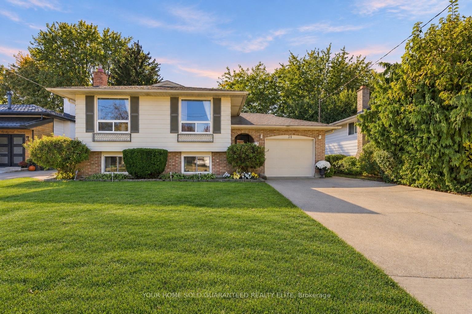 Photo 1 of 31 Bendingroad Crescent, St. Catharines, Lakeport — HOMEH