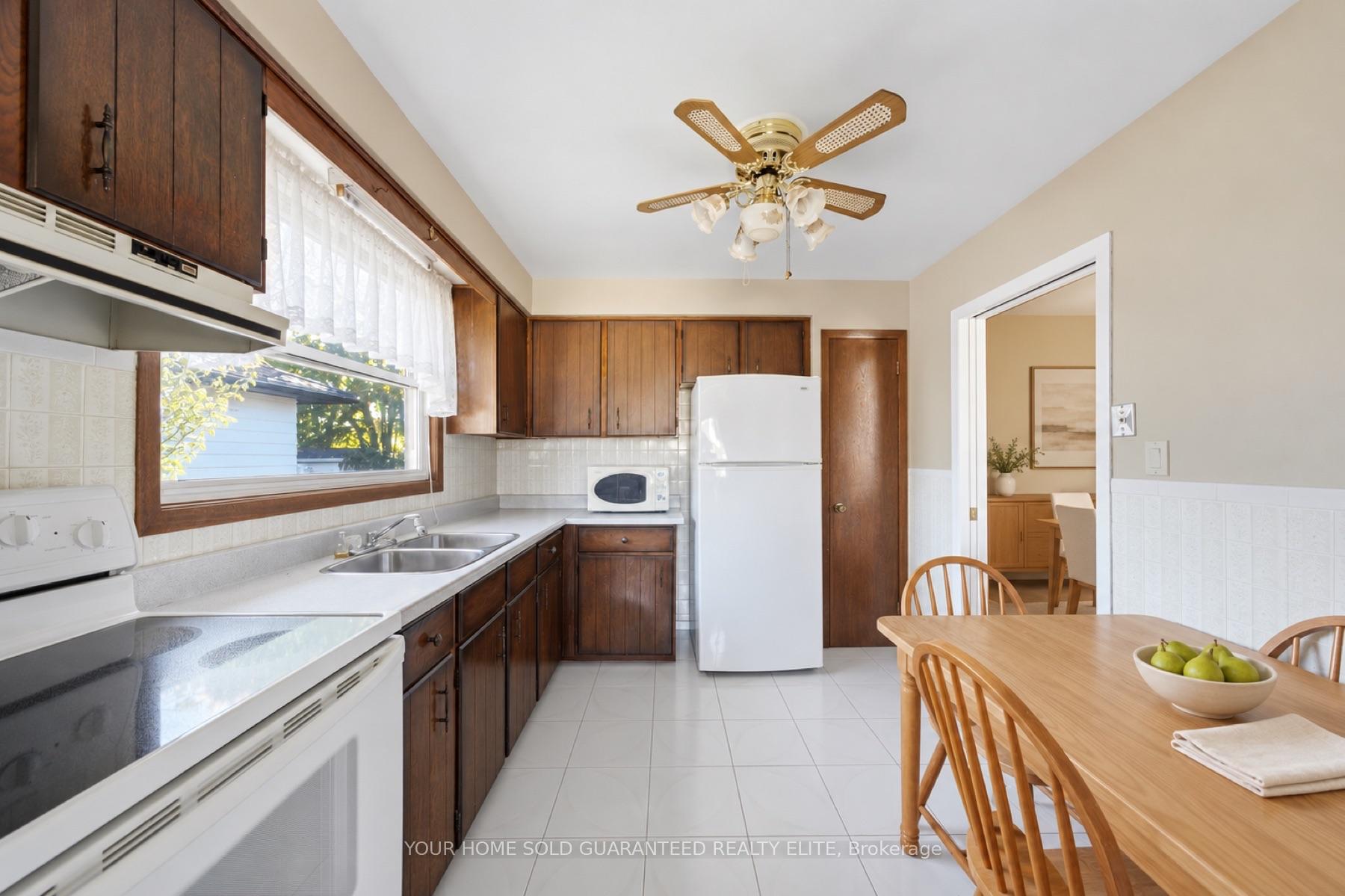 Photo 5 of 31 Bendingroad Crescent, St. Catharines, Lakeport — HOMEH