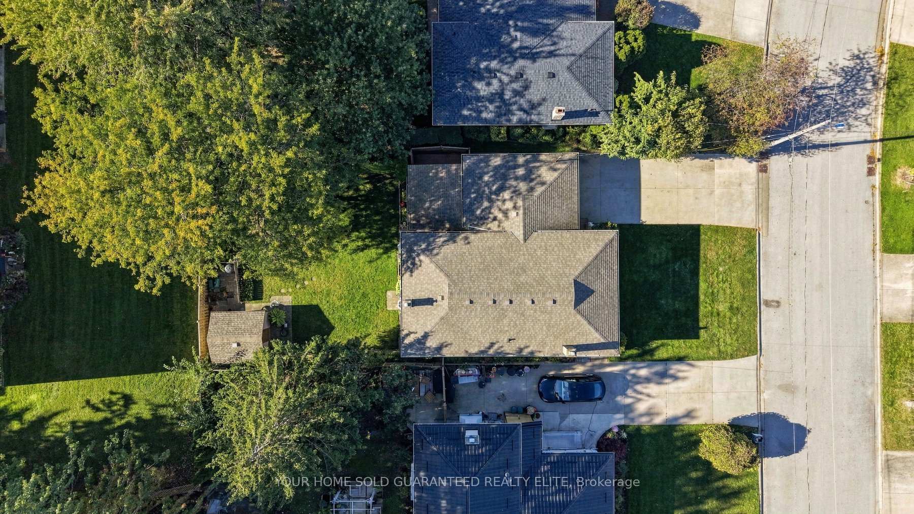 Photo 20 of 31 Bendingroad Crescent, St. Catharines, Lakeport — HOMEH