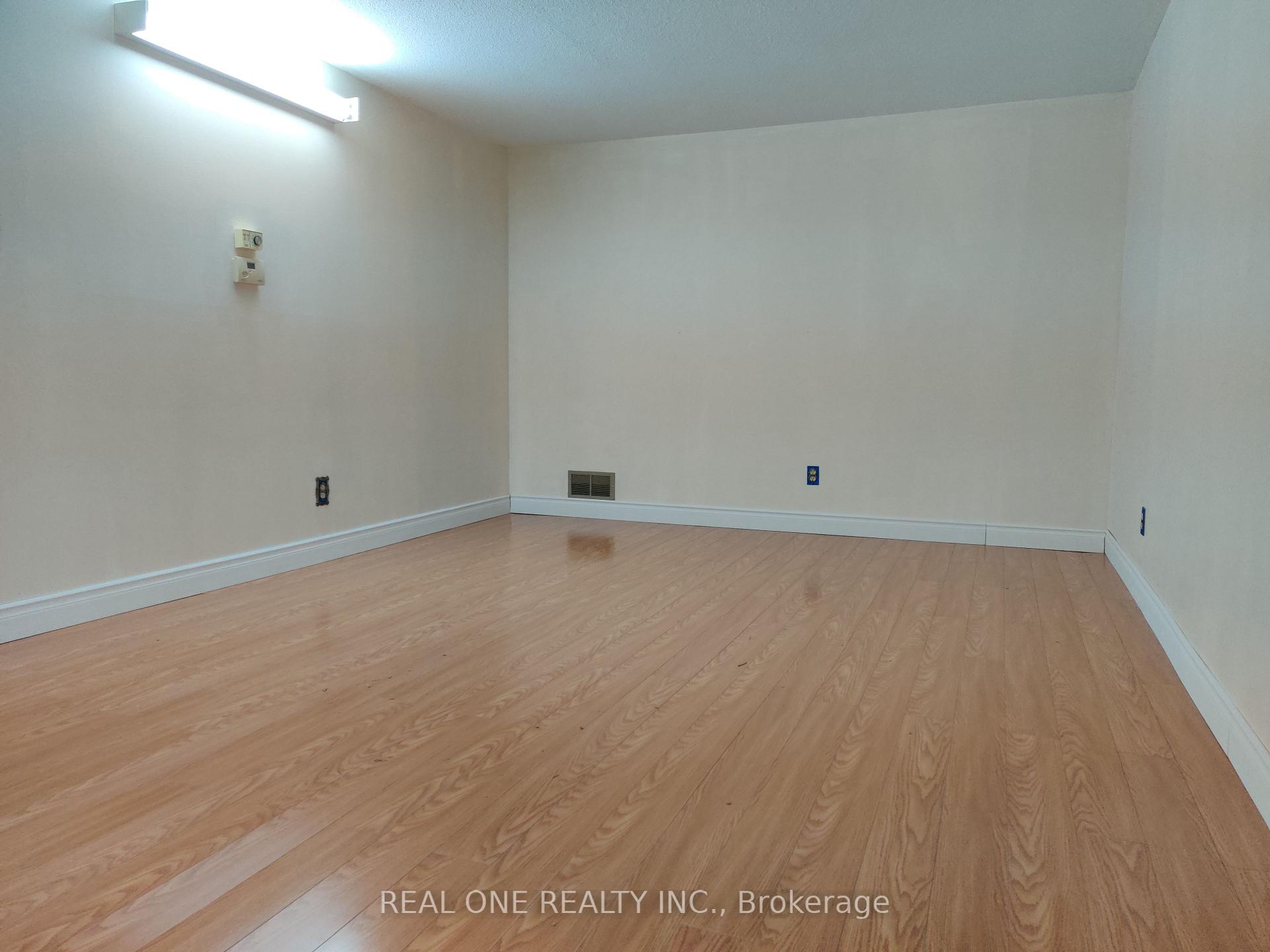 Photo 4 of Unit Upper, 93 Southdale Drive, Markham, Bullock — HOMEH
