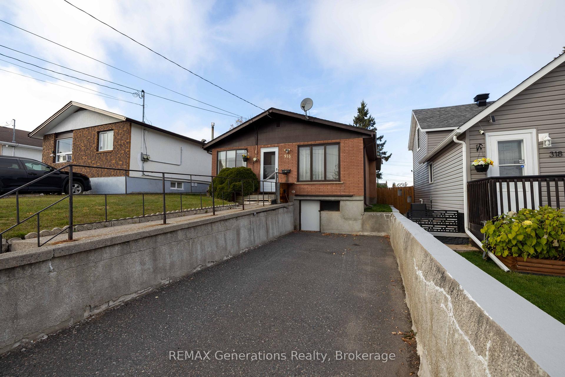 Photo 2 of 316 Rita Street, Thunder Bay, Current River — HOMEH