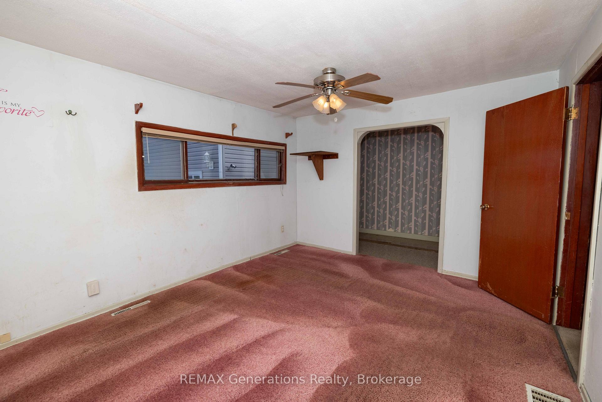 Photo 10 of 316 Rita Street, Thunder Bay, Current River — HOMEH