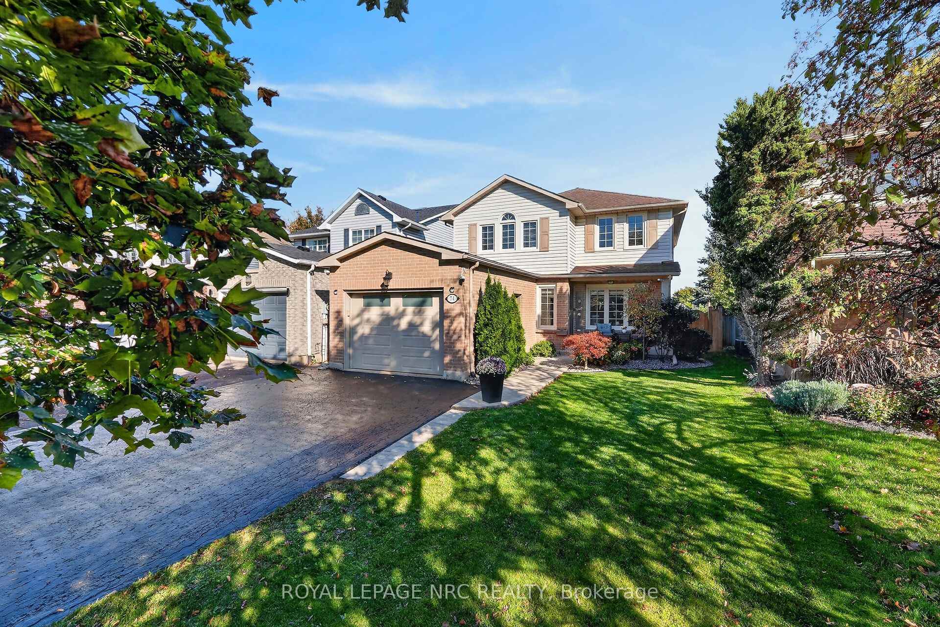 Photo 2 of 74 Sterling Street, St. Catharines, Rykert/Vansickle — HOMEH