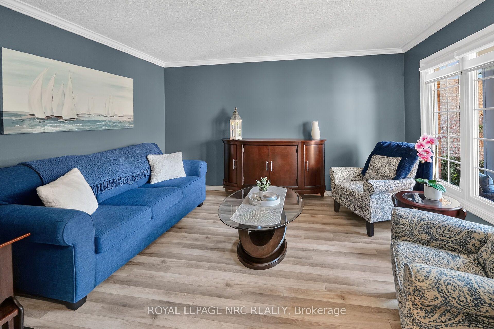 Photo 5 of 74 Sterling Street, St. Catharines, Rykert/Vansickle — HOMEH