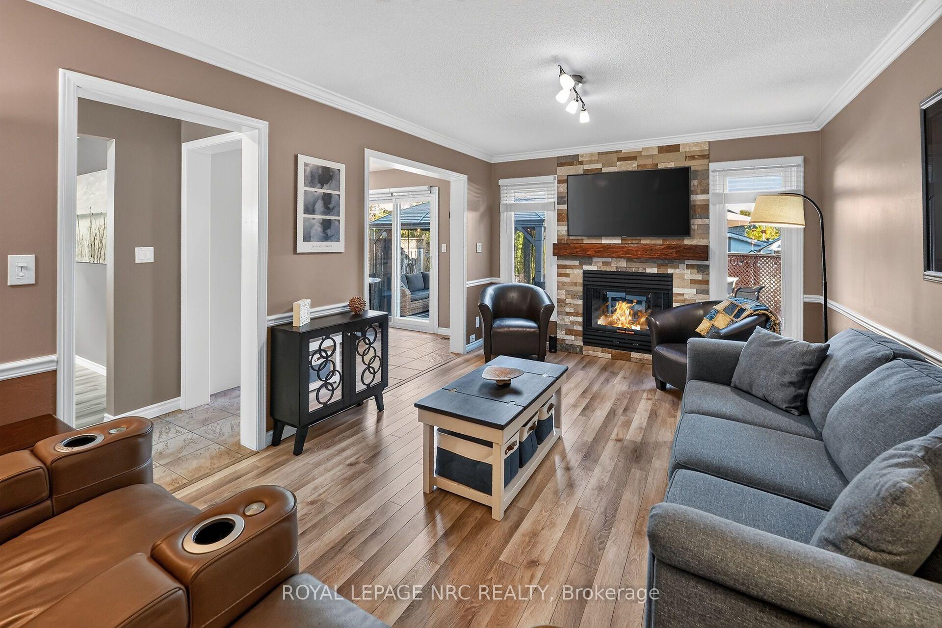 Photo 10 of 74 Sterling Street, St. Catharines, Rykert/Vansickle — HOMEH