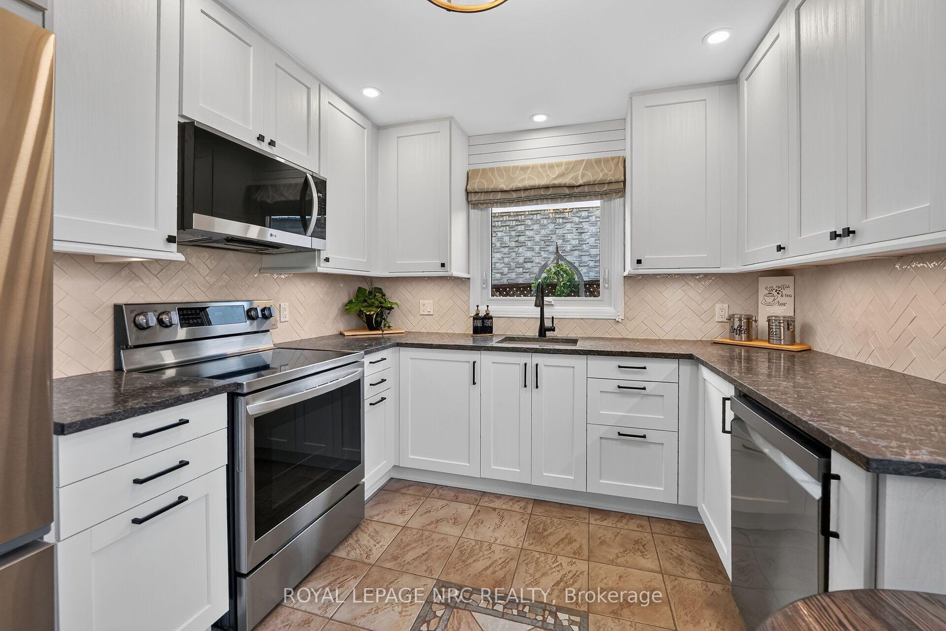 Photo 13 of 74 Sterling Street, St. Catharines, Rykert/Vansickle — HOMEH
