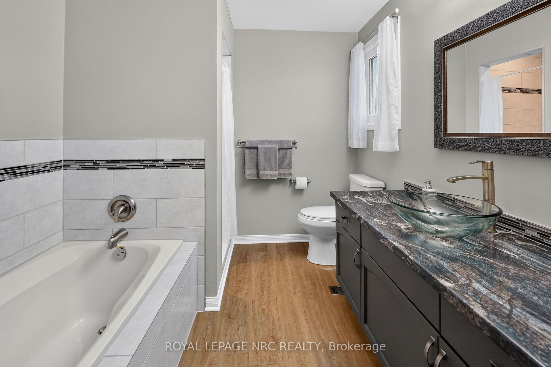 Photo 22 of 74 Sterling Street, St. Catharines, Rykert/Vansickle — HOMEH