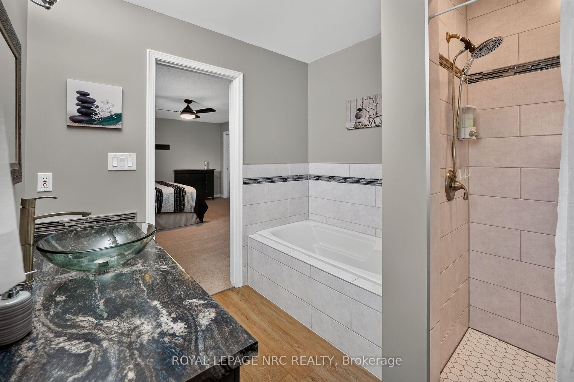 Photo 23 of 74 Sterling Street, St. Catharines, Rykert/Vansickle — HOMEH