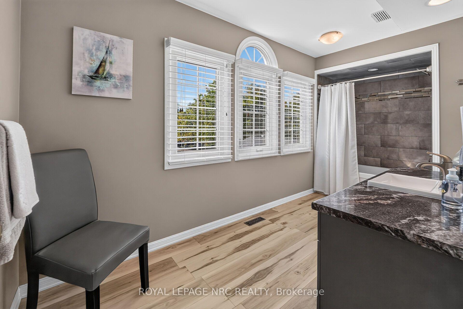 Photo 30 of 74 Sterling Street, St. Catharines, Rykert/Vansickle — HOMEH