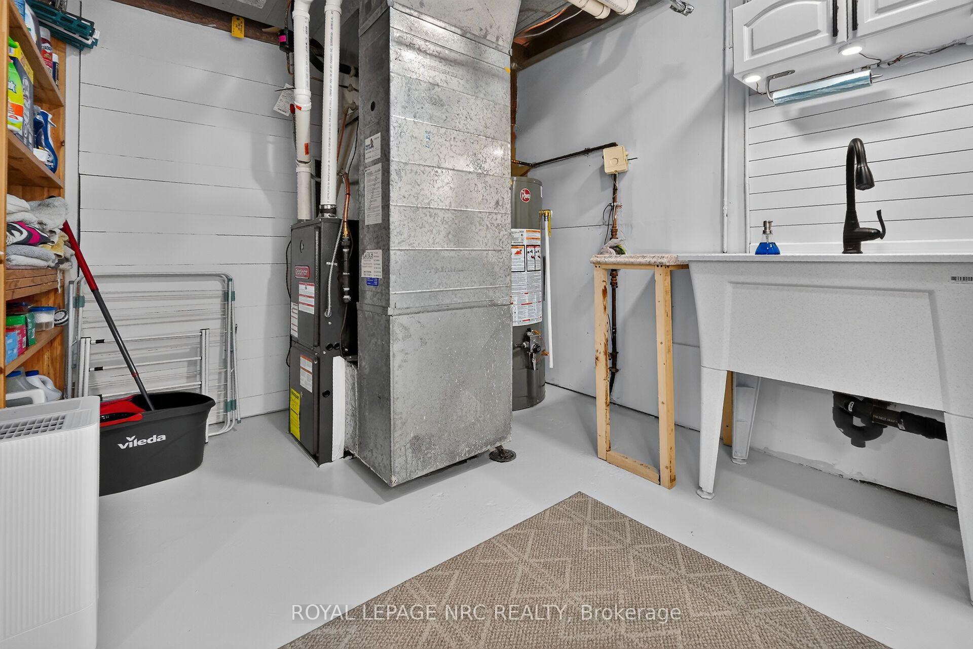 Photo 36 of 74 Sterling Street, St. Catharines, Rykert/Vansickle — HOMEH