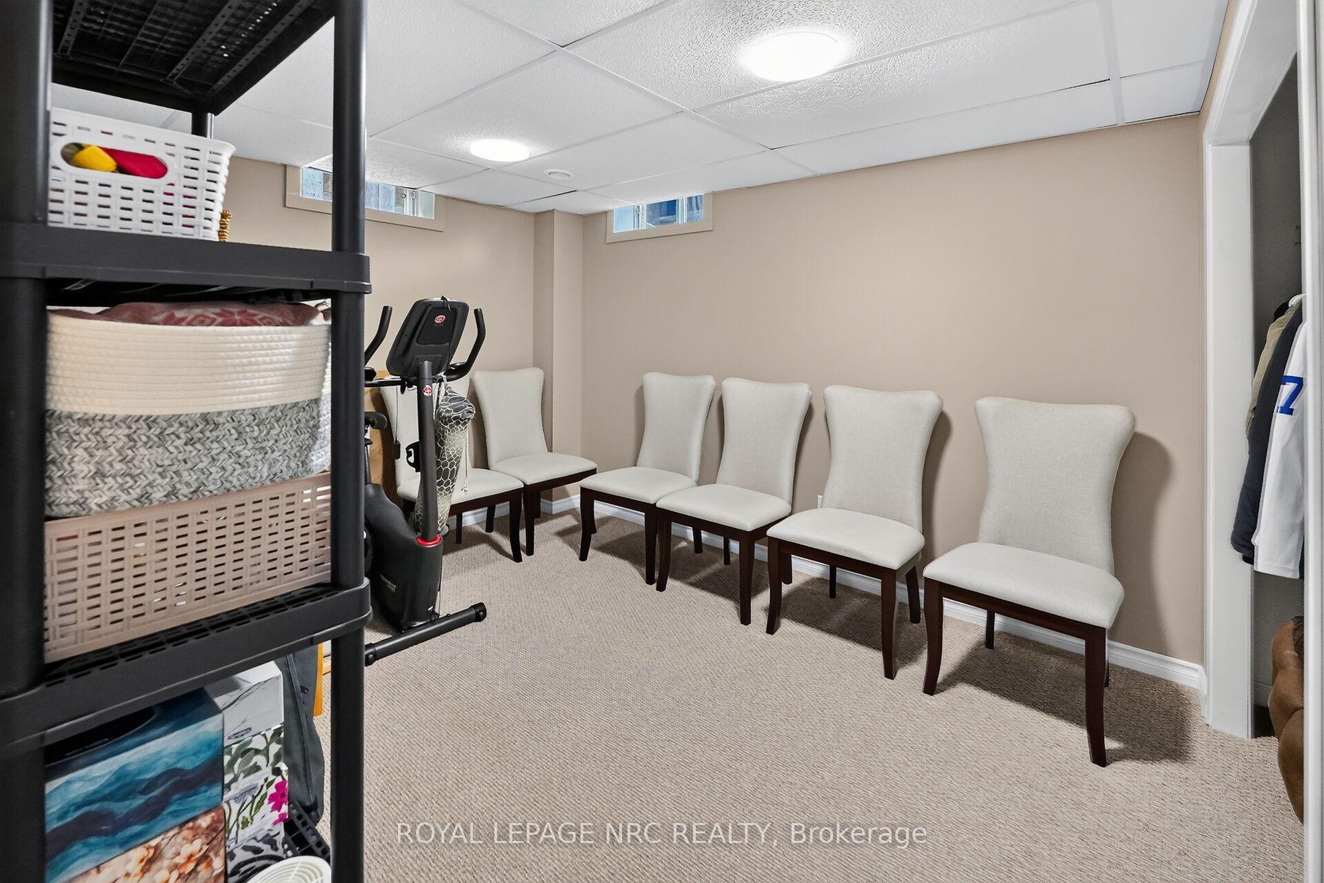 Photo 37 of 74 Sterling Street, St. Catharines, Rykert/Vansickle — HOMEH