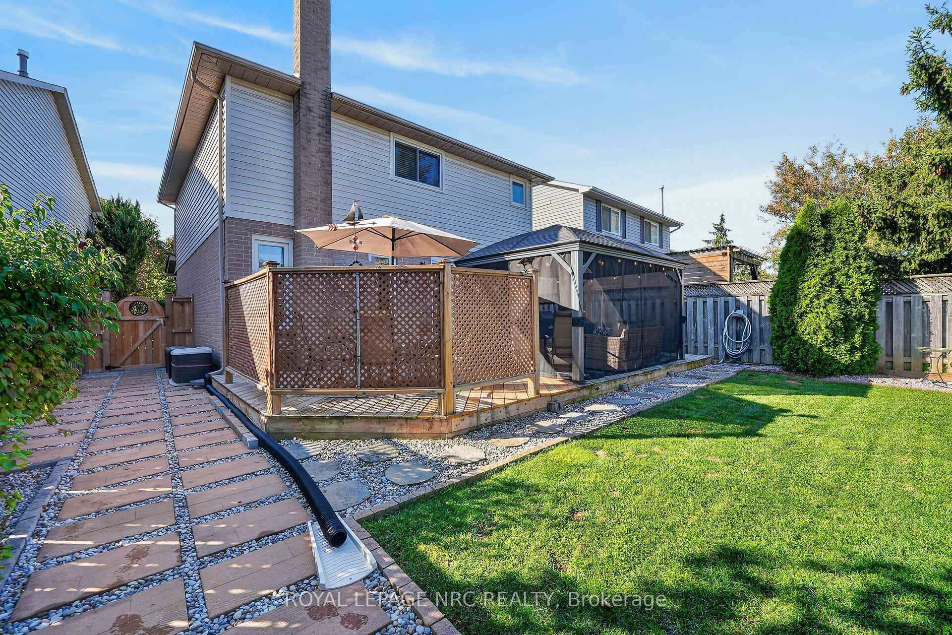 Photo 42 of 74 Sterling Street, St. Catharines, Rykert/Vansickle — HOMEH