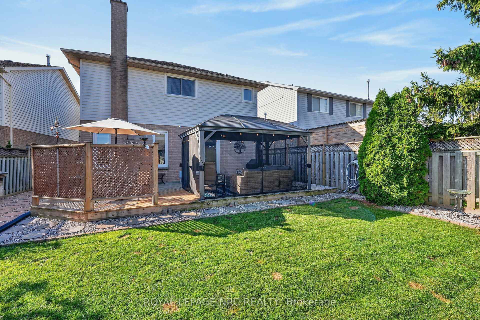 Photo 45 of 74 Sterling Street, St. Catharines, Rykert/Vansickle — HOMEH