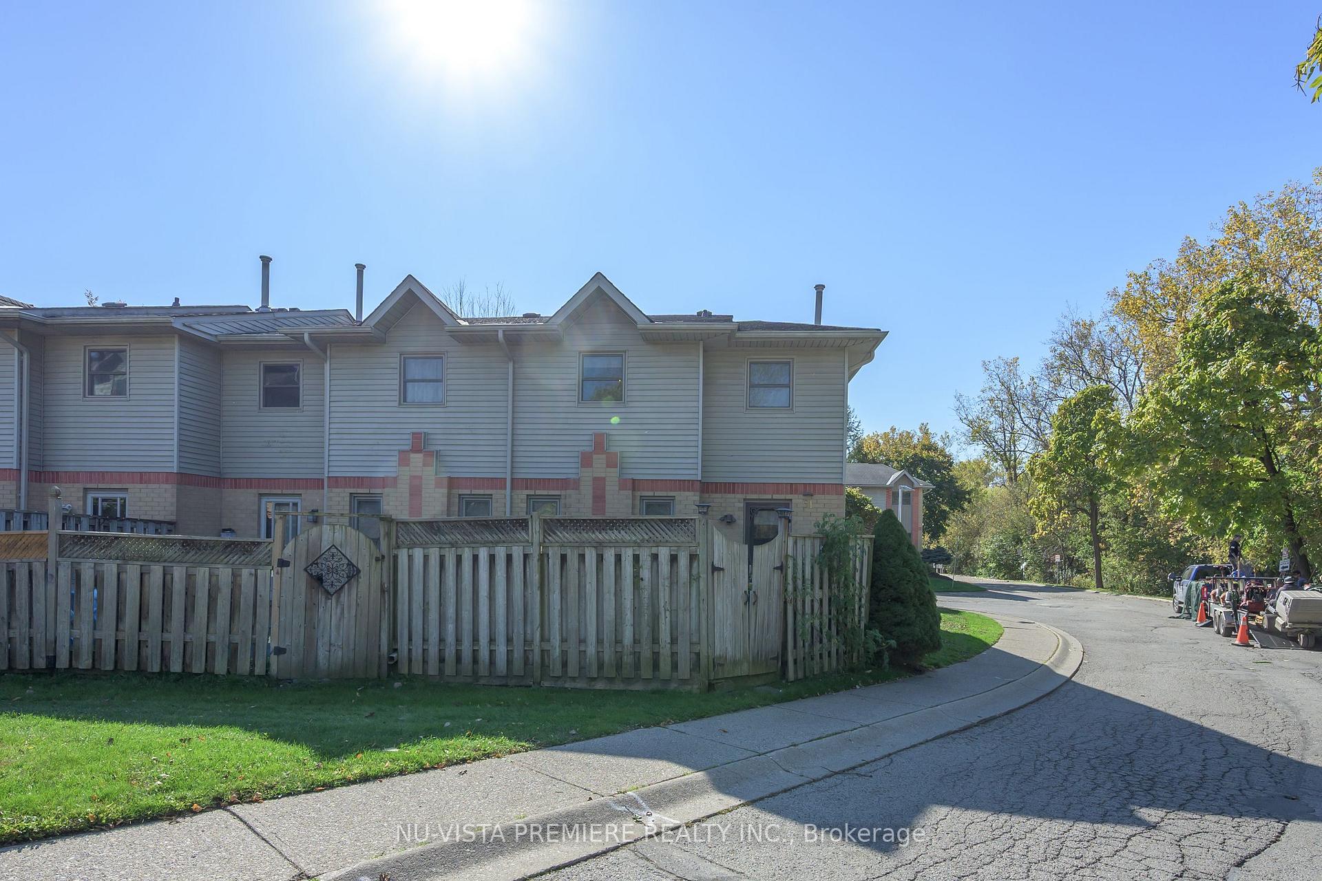 Photo 4 of Unit 51, 1199 Hamilton Road, London, East O — HOMEH
