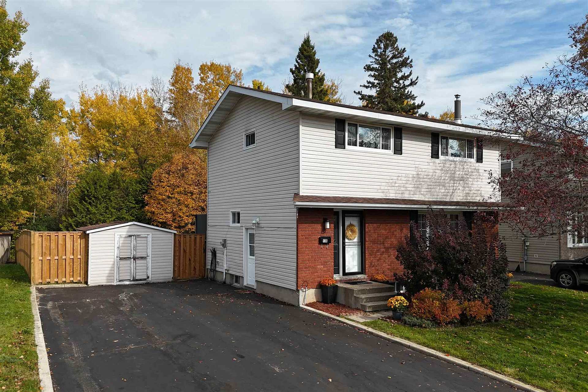 Photo 1 of 136 Glen Avenue, Sault Ste Marie, Ward 1 — HOMEH