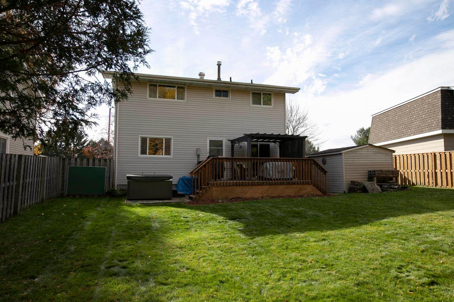 Photo 4 of 136 Glen Avenue, Sault Ste Marie, Ward 1 — HOMEH