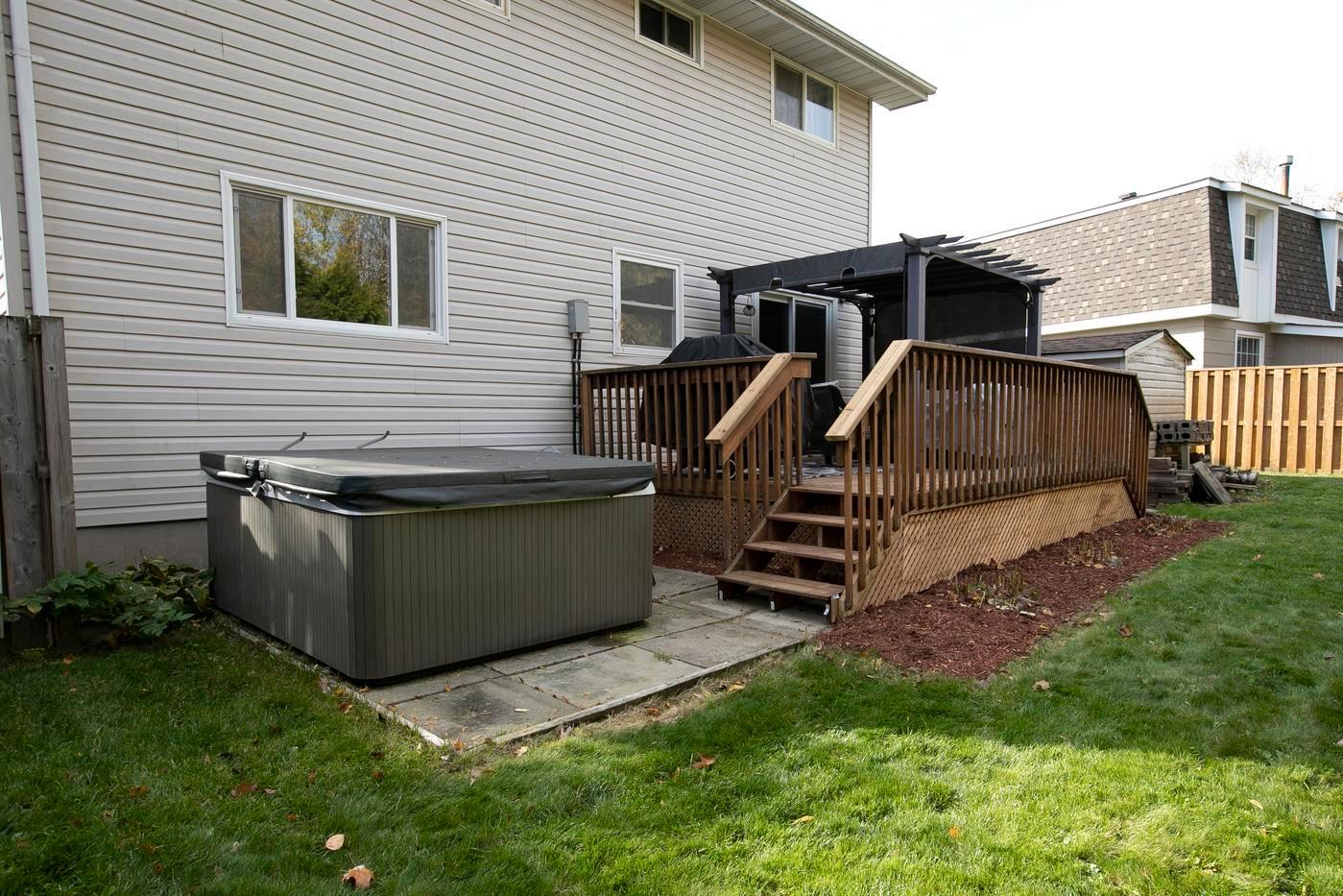 Photo 5 of 136 Glen Avenue, Sault Ste Marie, Ward 1 — HOMEH