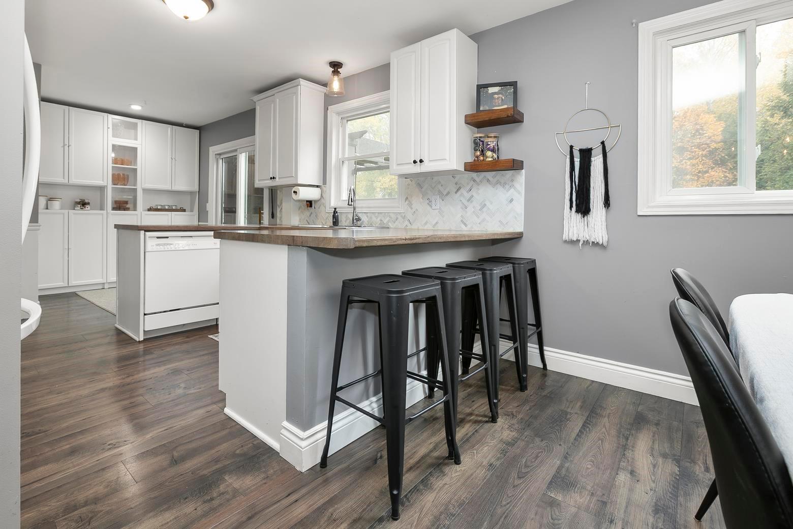 Photo 23 of 136 Glen Avenue, Sault Ste Marie, Ward 1 — HOMEH