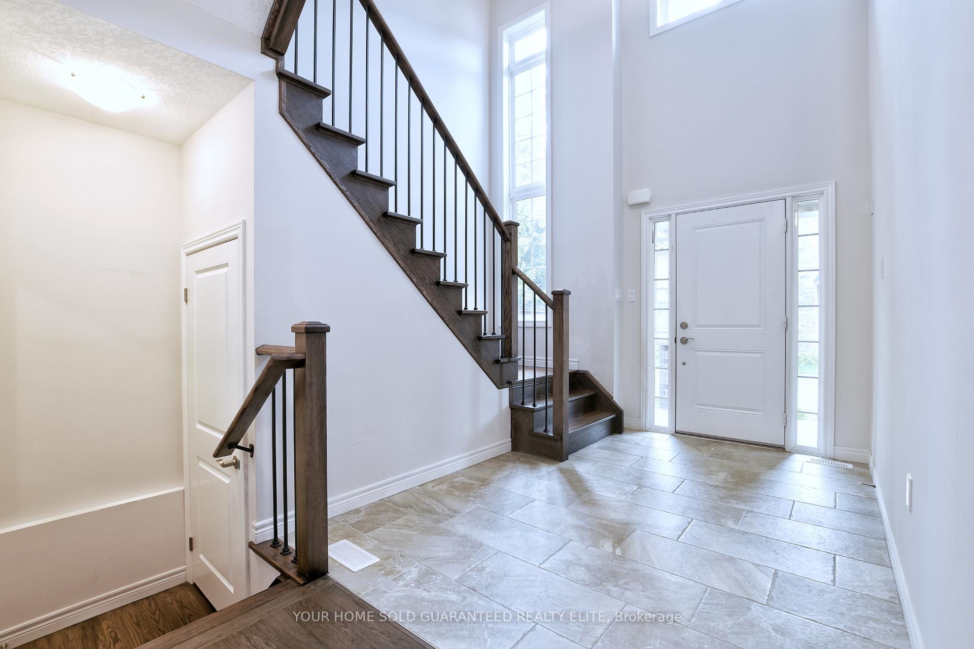 Photo 24 of Unit 5, 270 Main Street W, Grimsby, Grimsby West — HOMEH