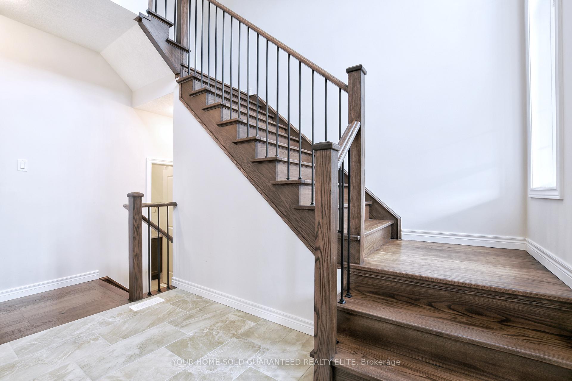 Photo 25 of Unit 5, 270 Main Street W, Grimsby, Grimsby West — HOMEH