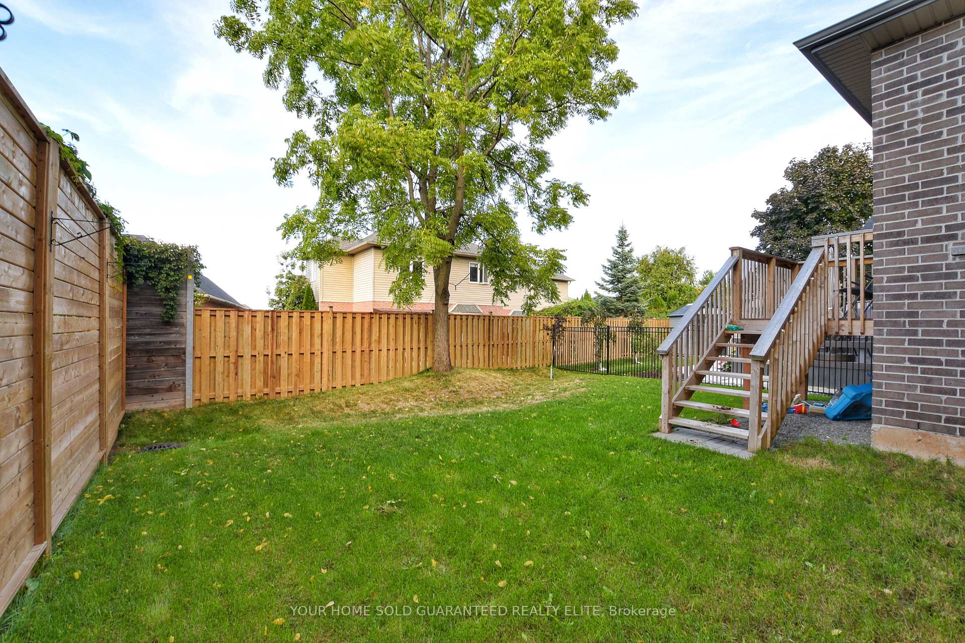 Photo 28 of Unit 5, 270 Main Street W, Grimsby, Grimsby West — HOMEH