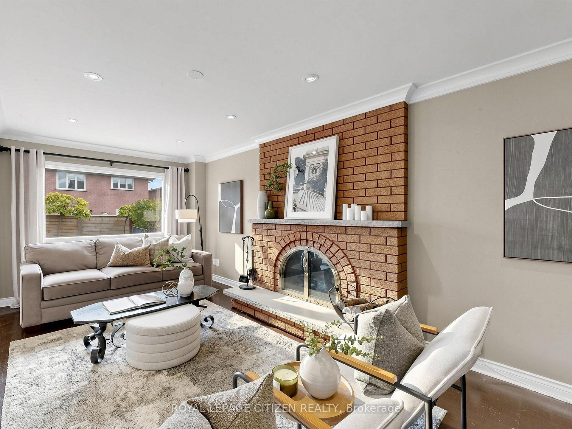 Photo 9 of 407 Forest Drive, Vaughan, West Woodbridge — HOMEH