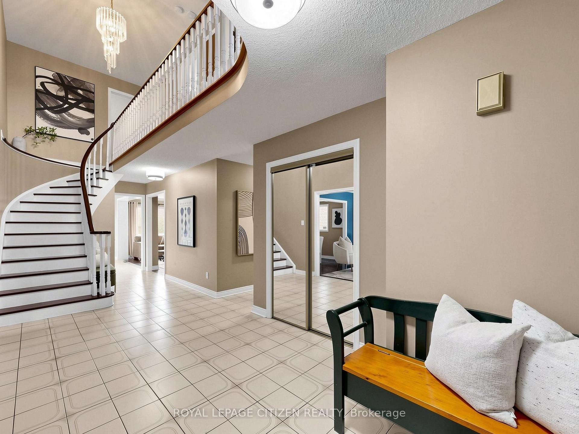 Photo 17 of 407 Forest Drive, Vaughan, West Woodbridge — HOMEH