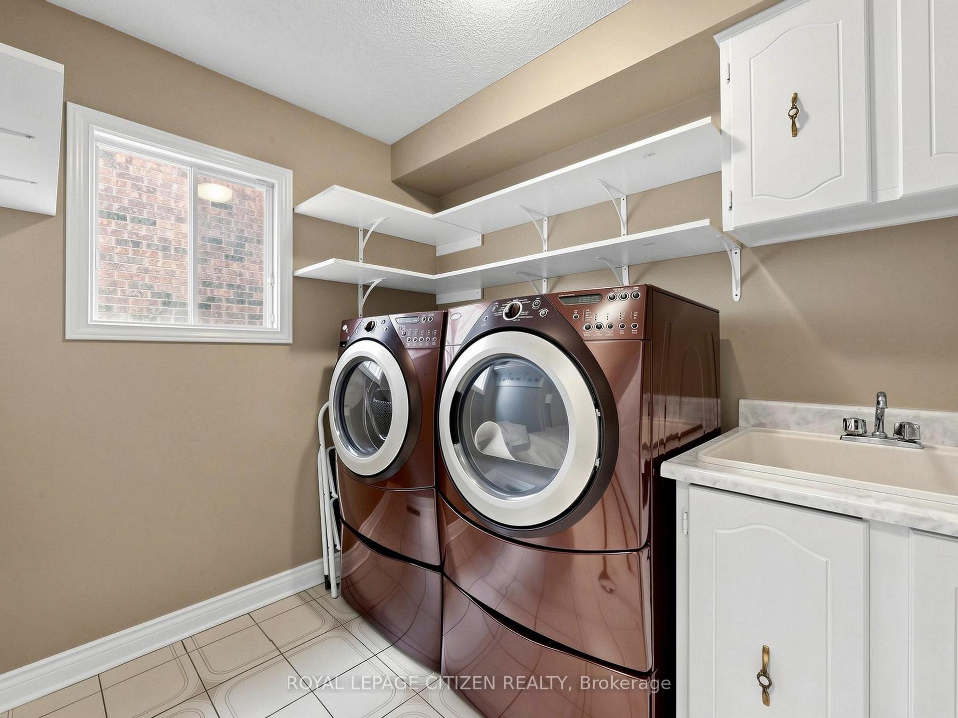 Photo 19 of 407 Forest Drive, Vaughan, West Woodbridge — HOMEH