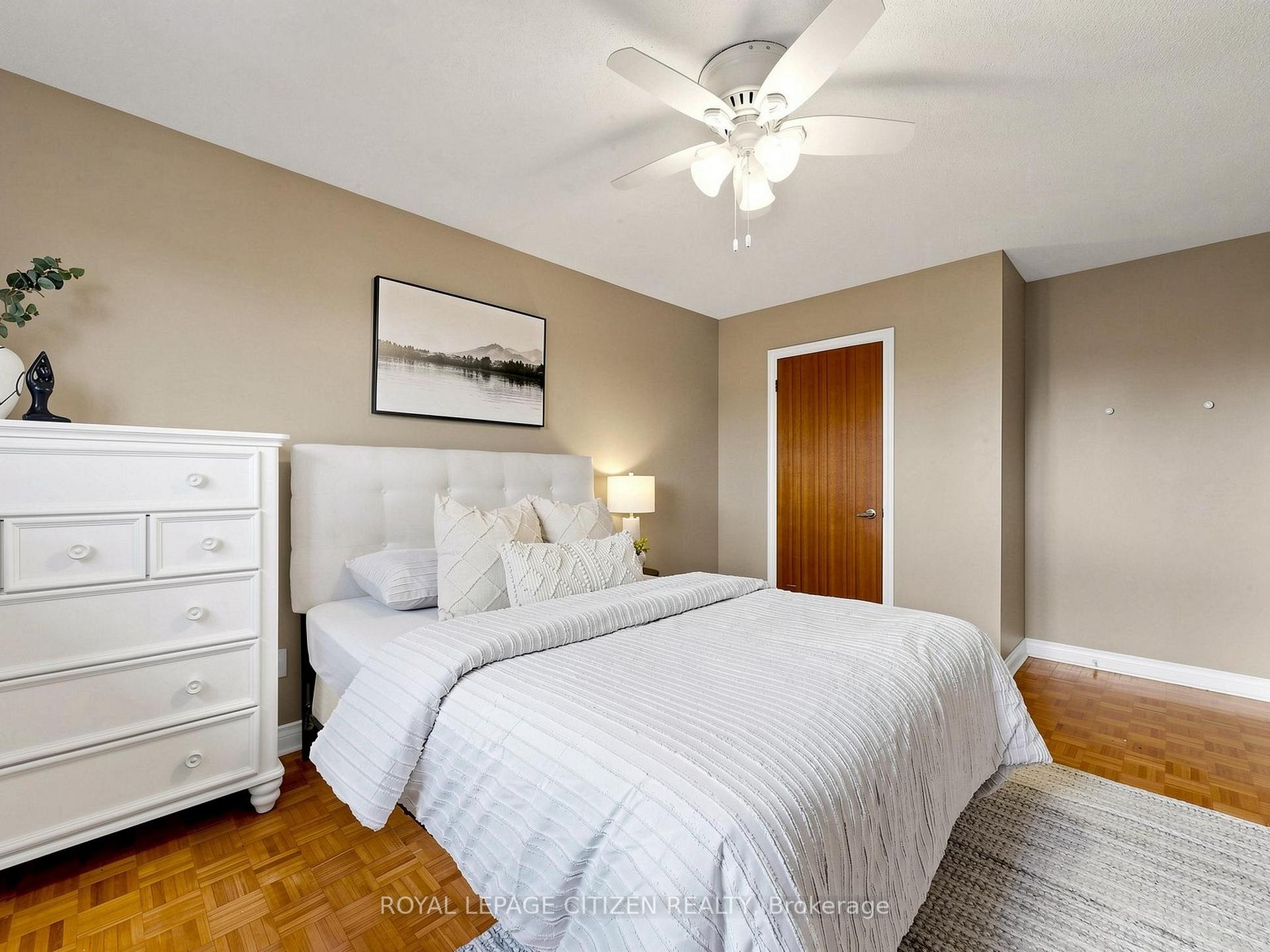 Photo 26 of 407 Forest Drive, Vaughan, West Woodbridge — HOMEH