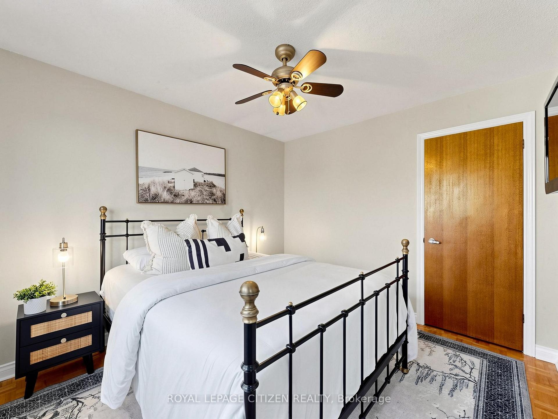 Photo 30 of 407 Forest Drive, Vaughan, West Woodbridge — HOMEH